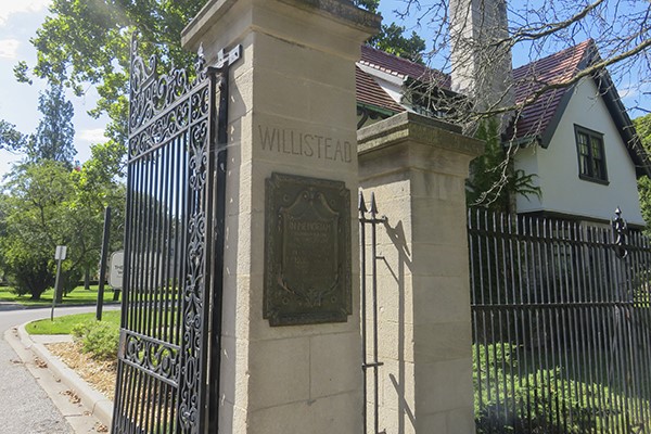 Willistead Manor Plaques